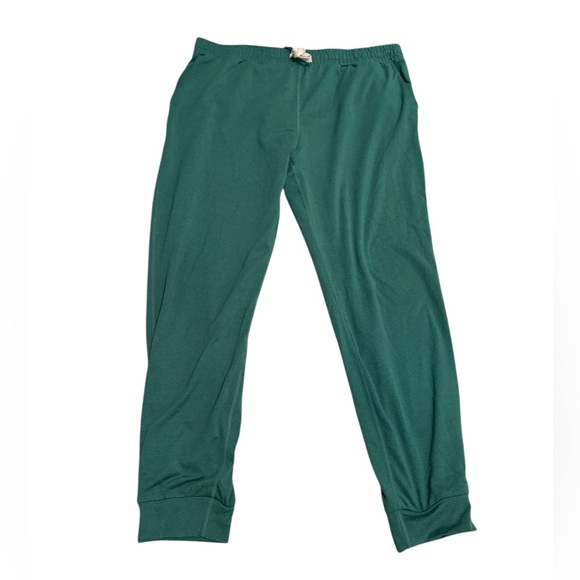 Vuori Performance Joggers Emerald Green - Picture 2 of 5